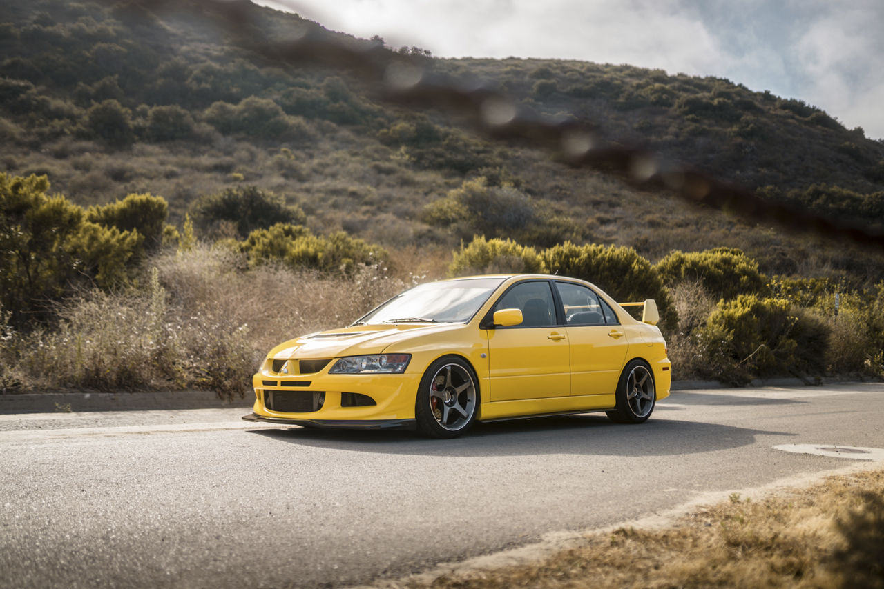 2002 Mitsubishi EVO VII - Motegi MR159 BATTLE V - Gray | Motegi Wheels